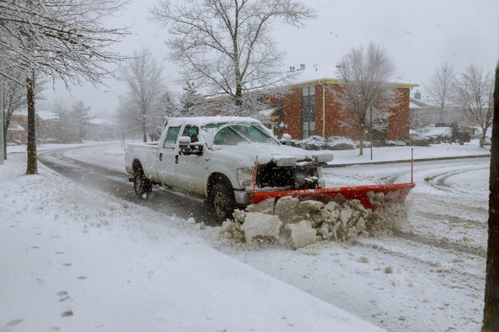 Benefits Of Professional Snow Removal Services  all out fleet service
