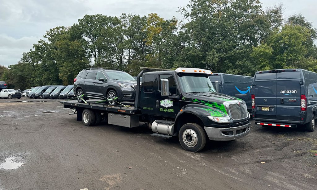 What’s the Difference Between Towing and Roadside Assistance Services? all out fleet service